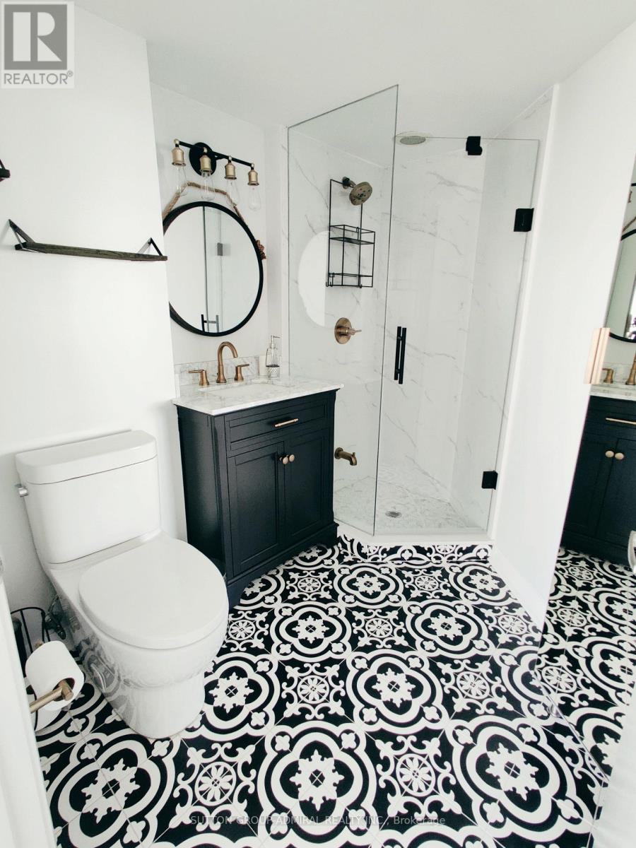 1405 - 600 Fleet Street, Toronto, ON - Indoor Photo Showing Bathroom