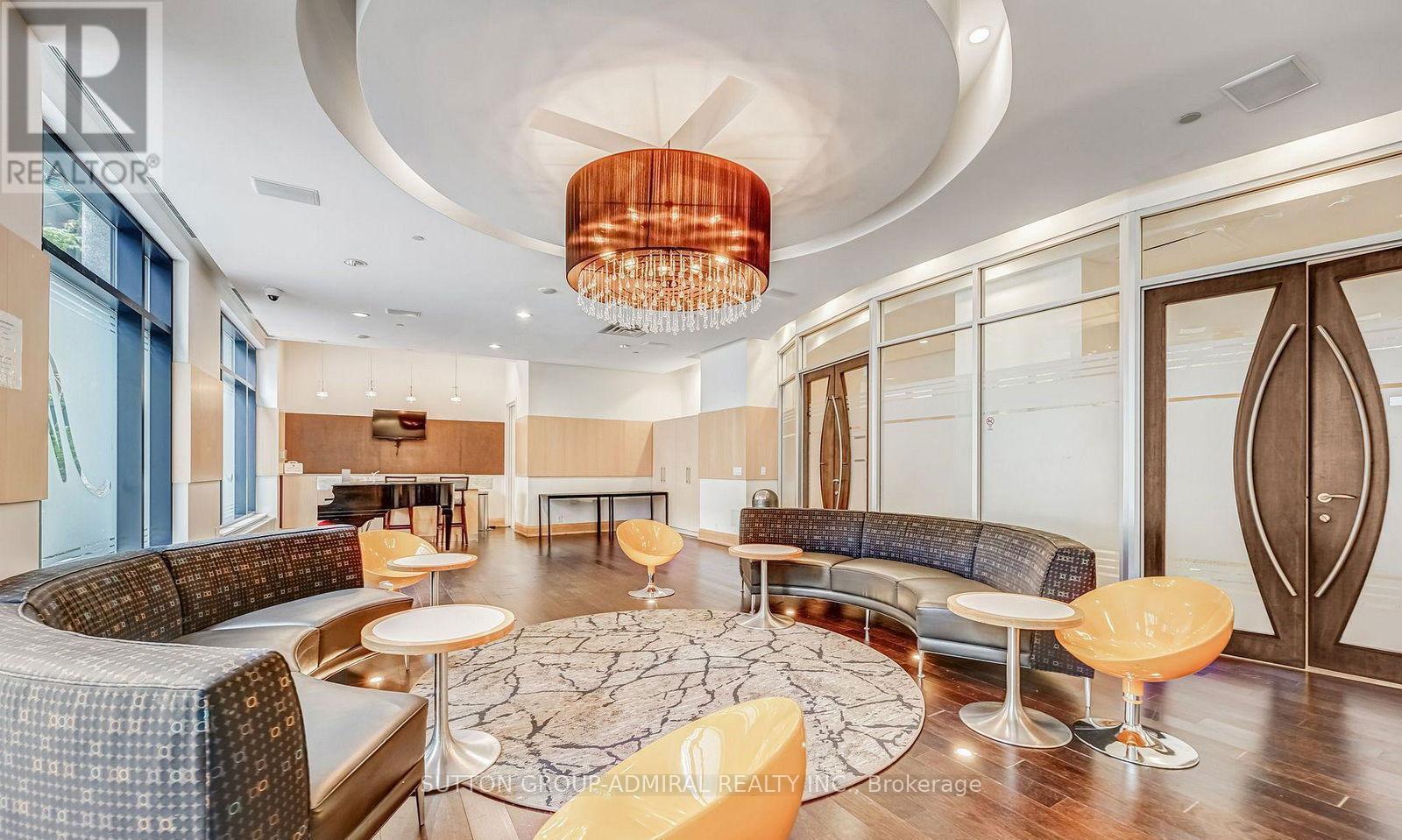 1405 - 600 Fleet Street, Toronto, ON - Indoor