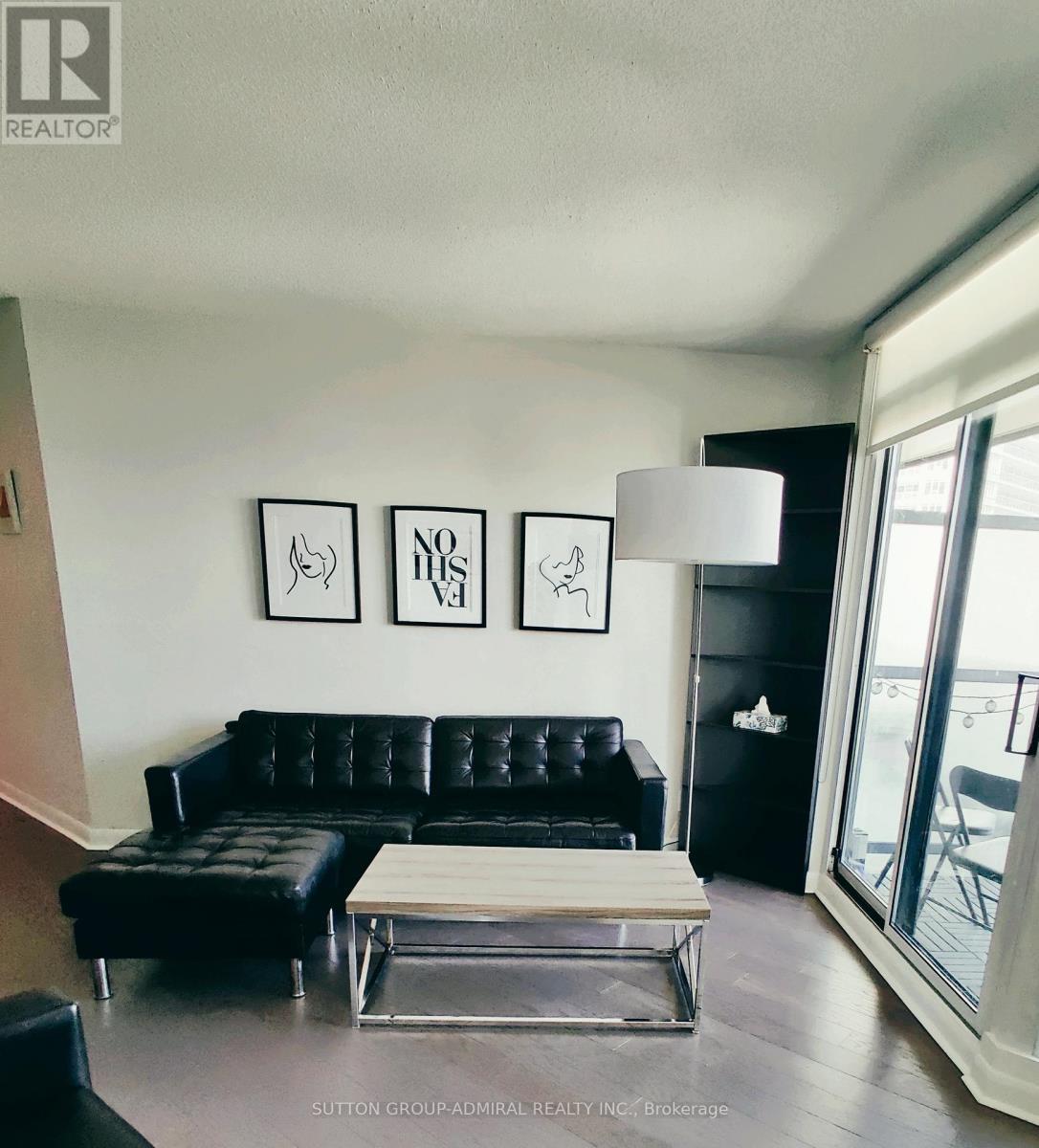 1405 - 600 Fleet Street, Toronto, ON - Indoor