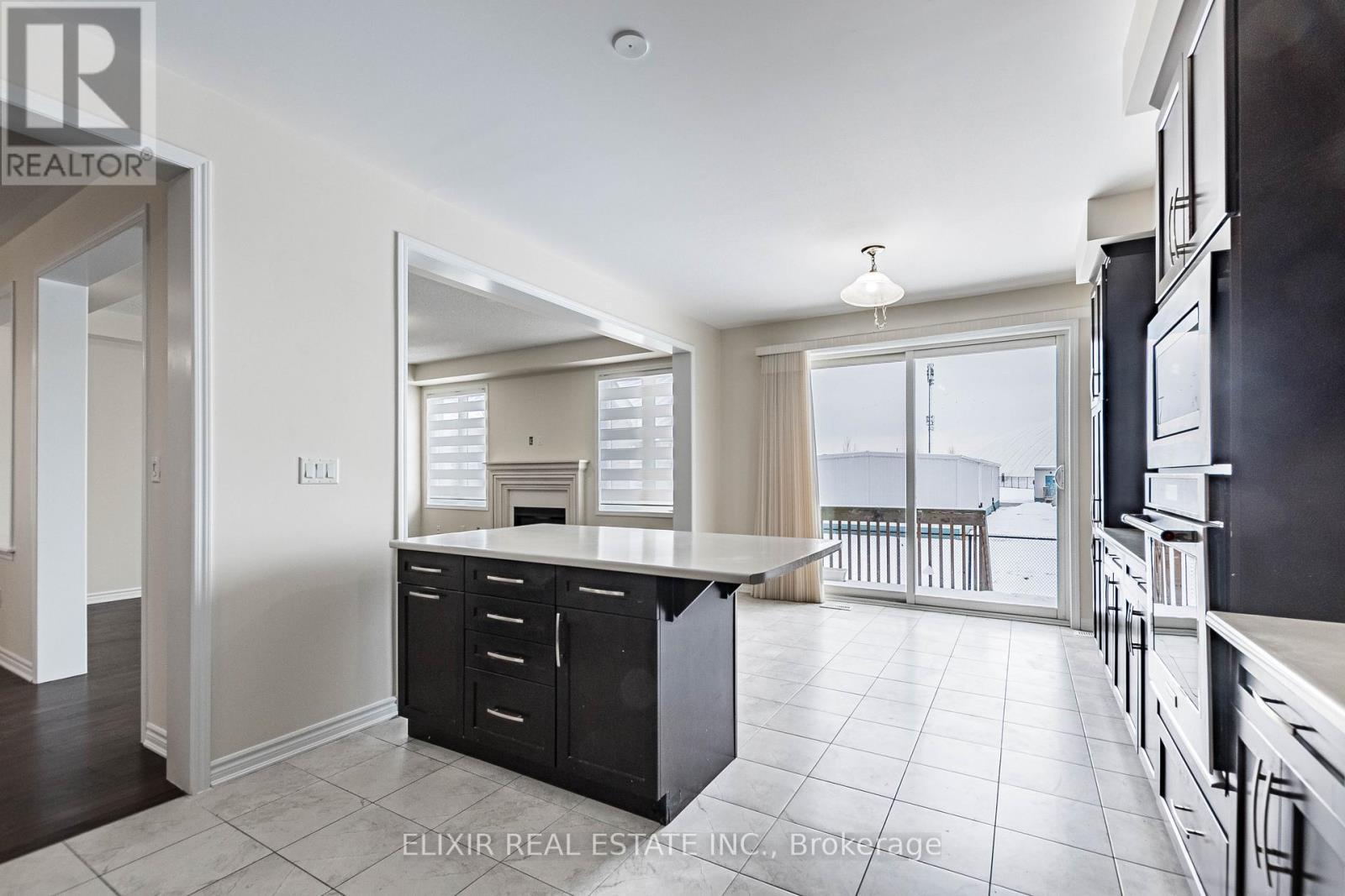 1176 Leger Way, Milton, ON - Indoor Photo Showing Other Room