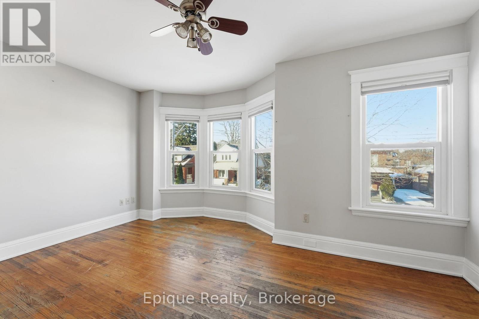 Primary bedroom - 67 Kensington Avenue S, Hamilton, ON - Indoor Photo Showing Other Room