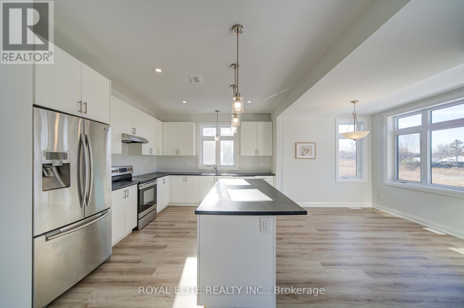 13 Lillys Court, Cramahe, ON - Indoor Photo Showing Kitchen