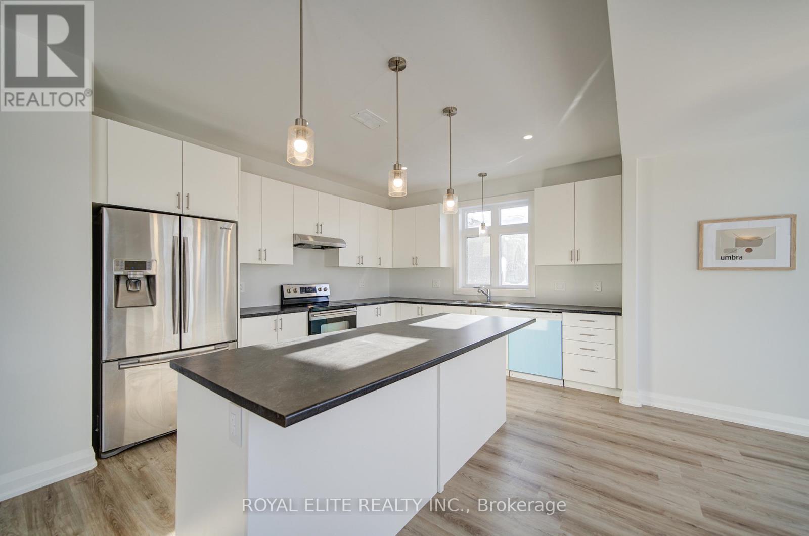 13 Lillys Court, Cramahe, ON - Indoor Photo Showing Kitchen With Upgraded Kitchen