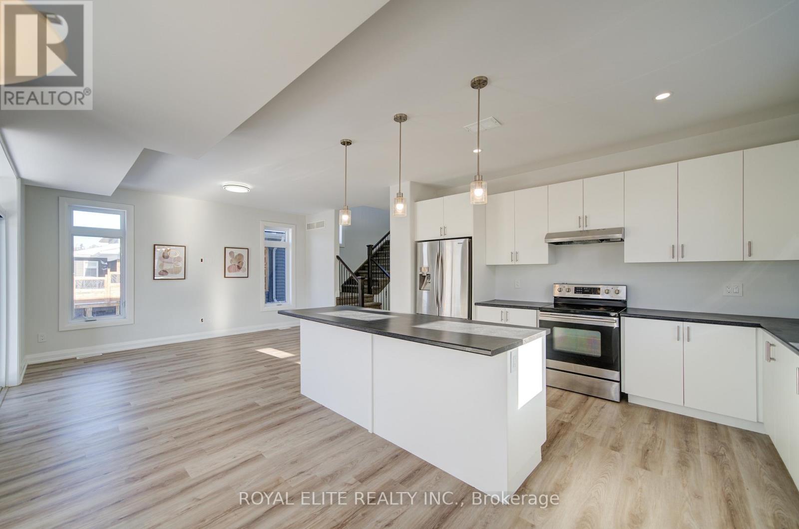 13 Lillys Court, Cramahe, ON - Indoor Photo Showing Kitchen With Upgraded Kitchen