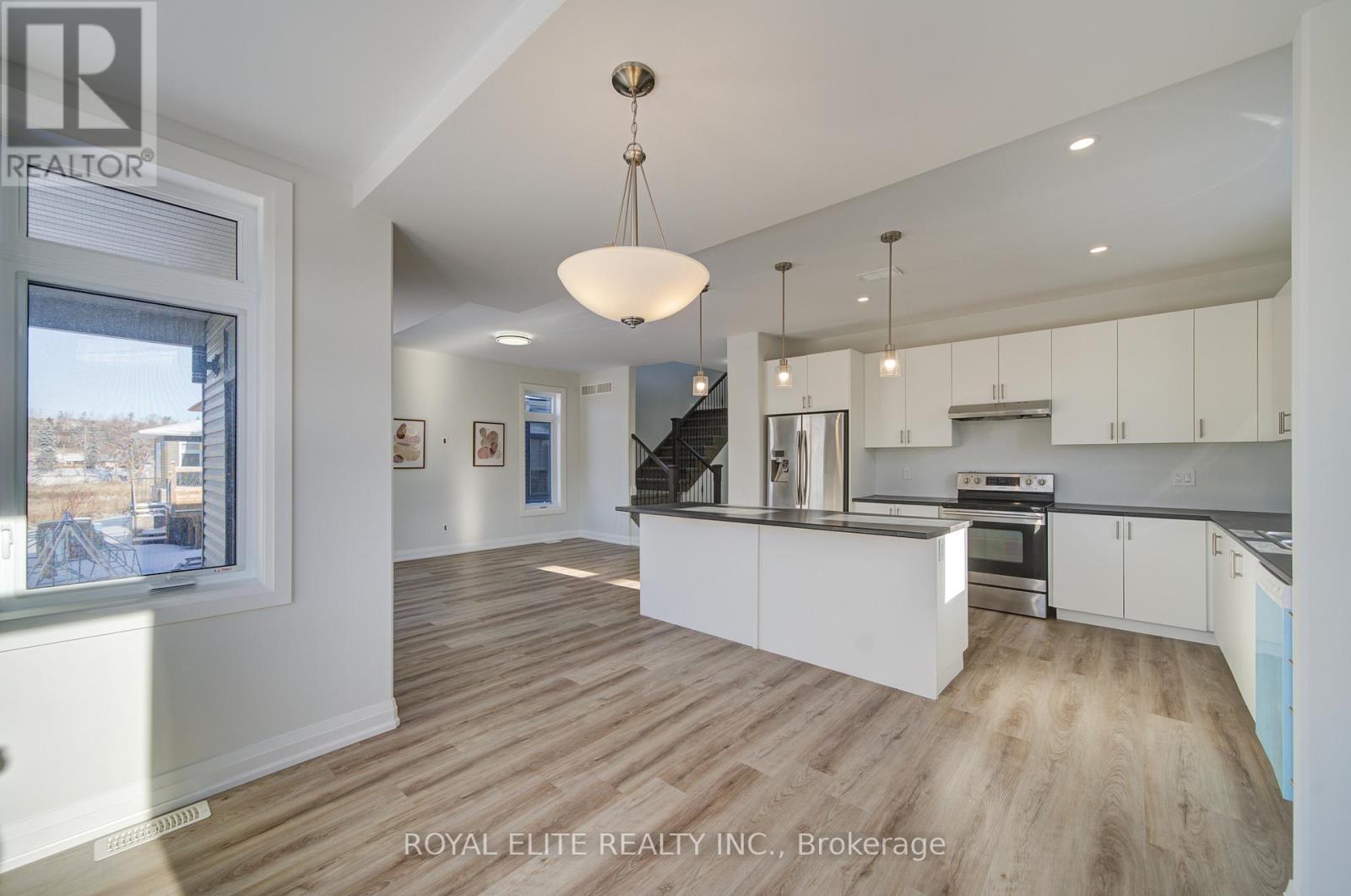 13 Lillys Court, Cramahe, ON - Indoor Photo Showing Kitchen With Upgraded Kitchen