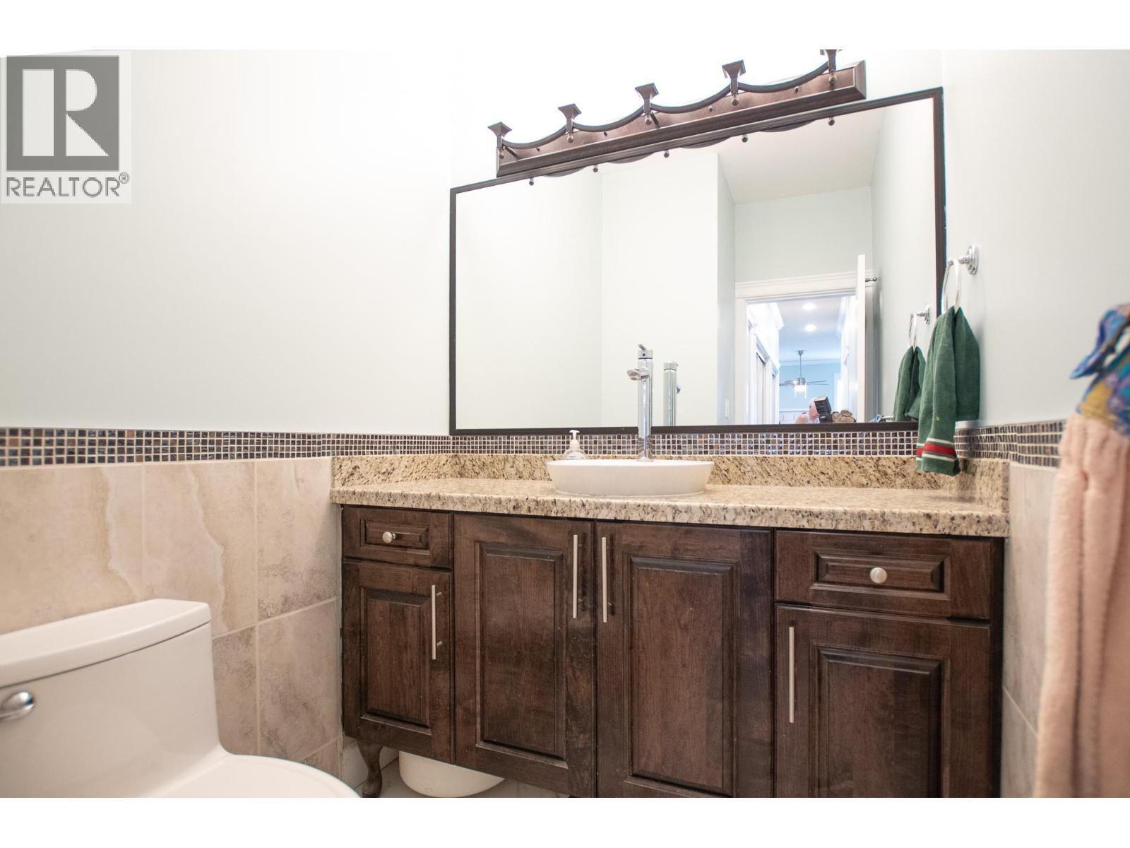 1890B Sage Street, Merritt, BC - Indoor Photo Showing Bathroom