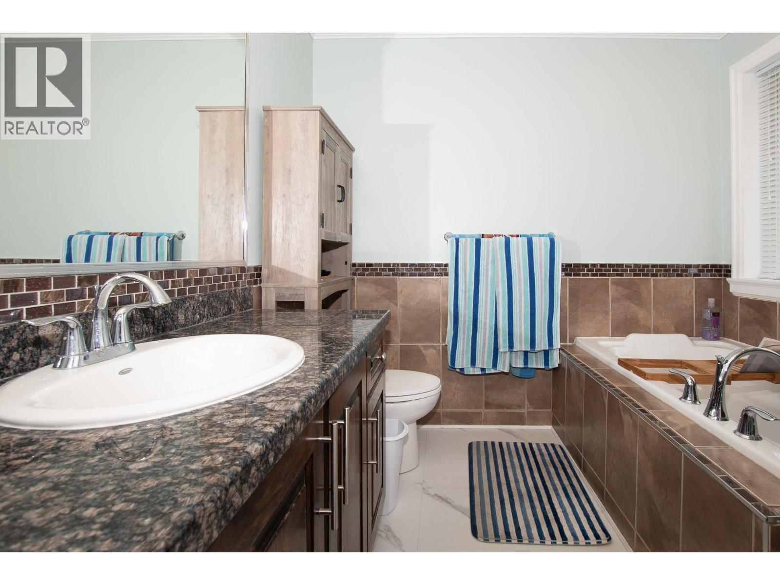 1890B Sage Street, Merritt, BC - Indoor Photo Showing Bathroom