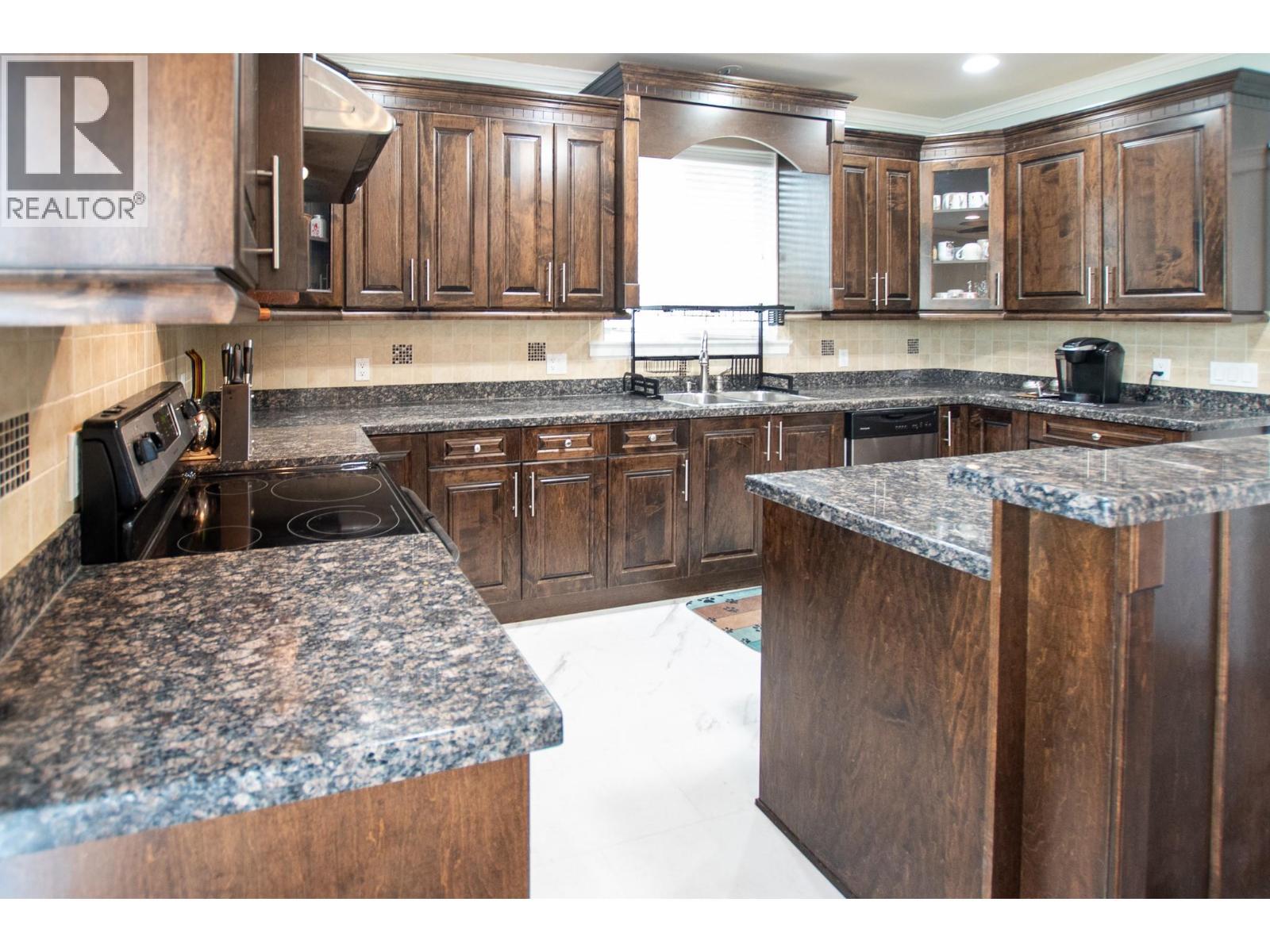 1890B Sage Street, Merritt, BC - Indoor Photo Showing Kitchen
