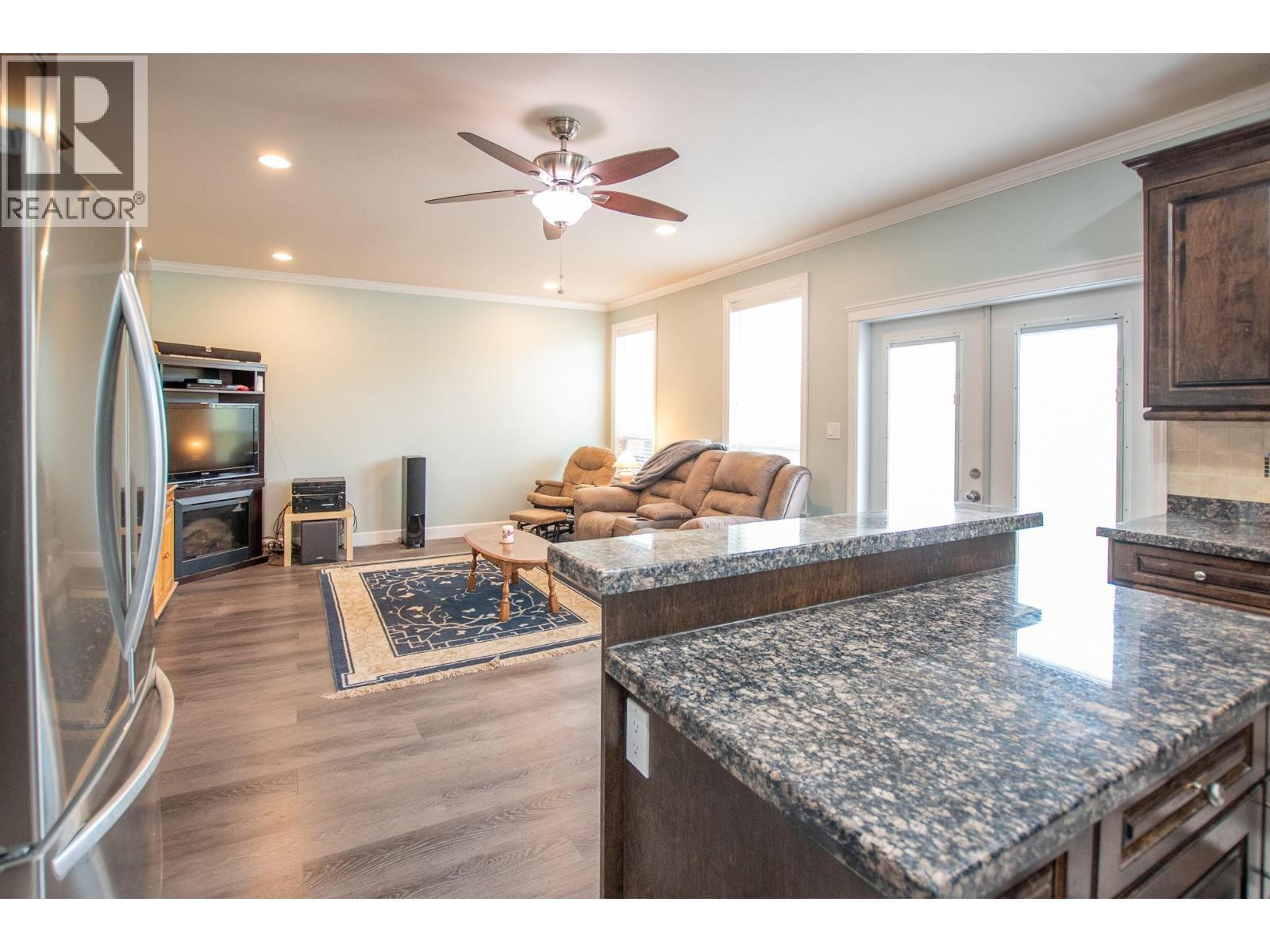 1890B Sage Street, Merritt, BC - Indoor Photo Showing Kitchen With Upgraded Kitchen