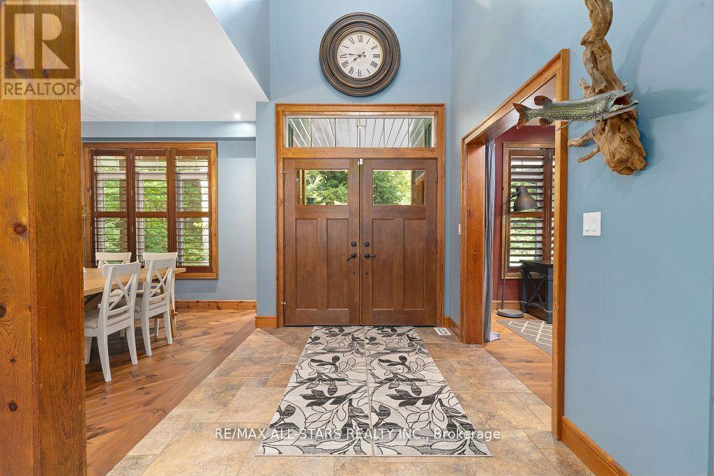 8 Harmonious Drive, Kawartha Lakes (Somerville), ON - Indoor Photo Showing Other Room