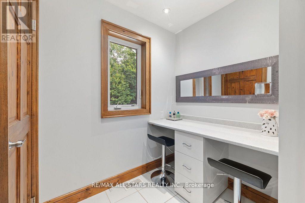 8 Harmonious Drive, Kawartha Lakes (Somerville), ON - Indoor