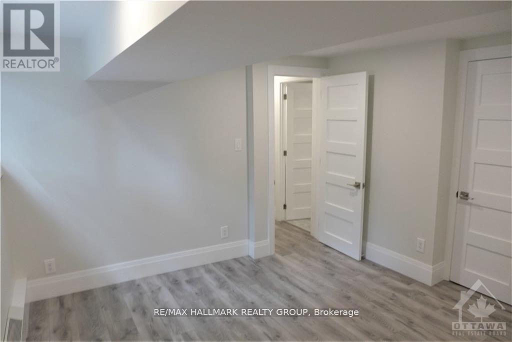6 - 375 Mackay Street, Ottawa, ON - Indoor Photo Showing Other Room