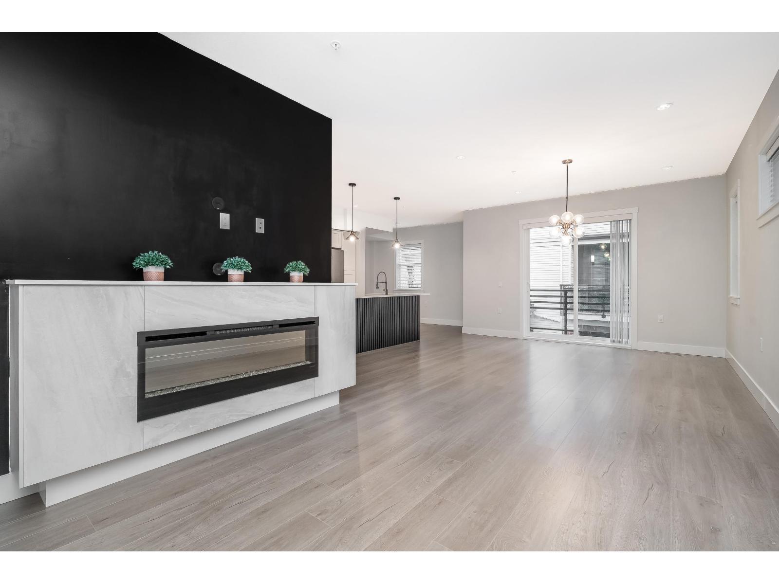 14 22128 48A Avenue, Langley, BC - Indoor Photo Showing Other Room With Fireplace