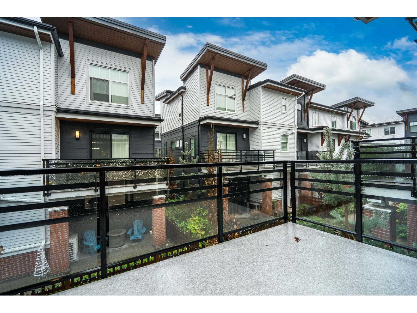 14 22128 48A Avenue, Langley, BC - Outdoor