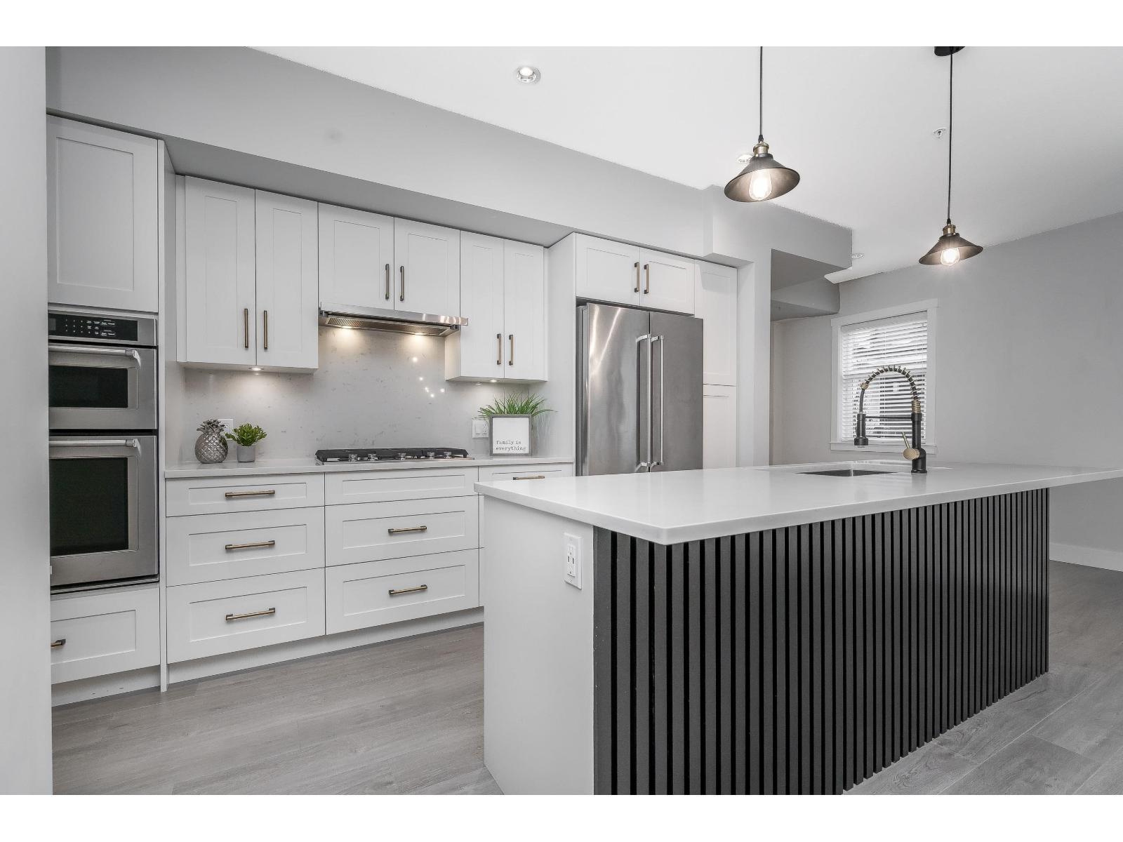 14 22128 48A Avenue, Langley, BC - Indoor Photo Showing Kitchen With Upgraded Kitchen