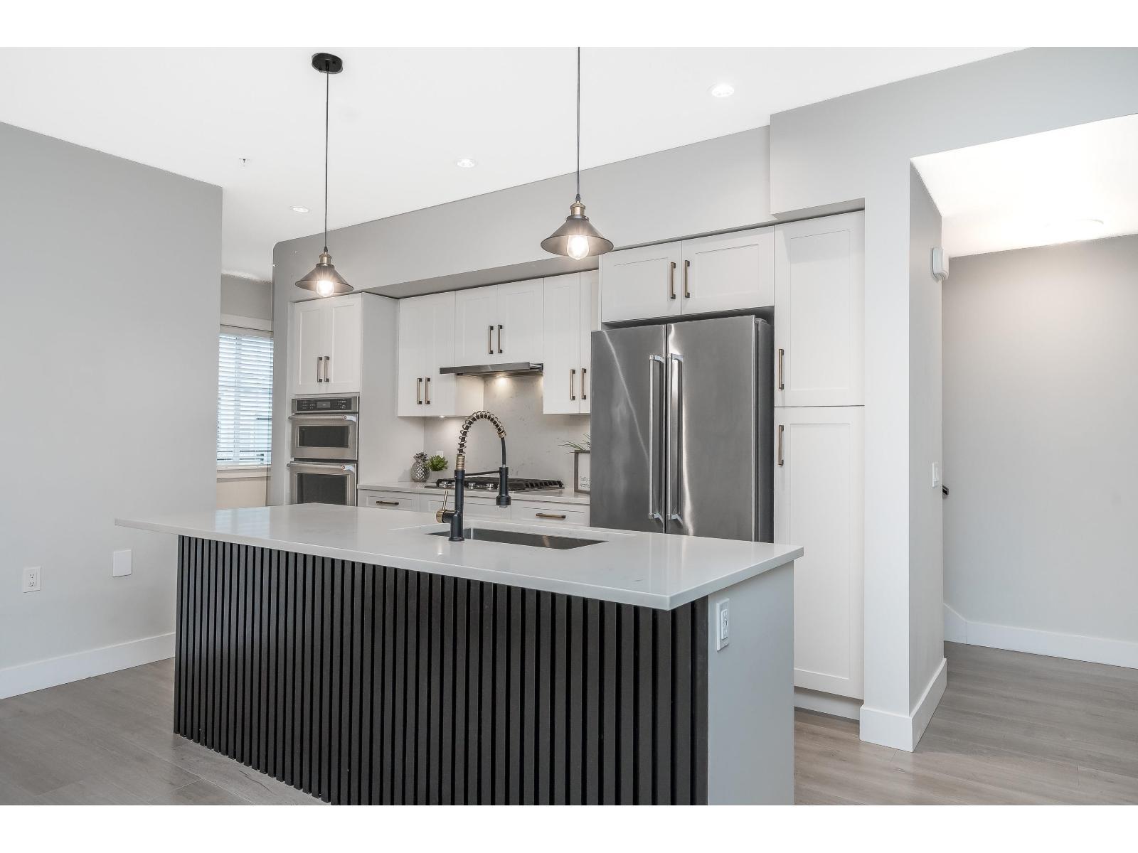 14 22128 48A Avenue, Langley, BC - Indoor Photo Showing Kitchen With Upgraded Kitchen