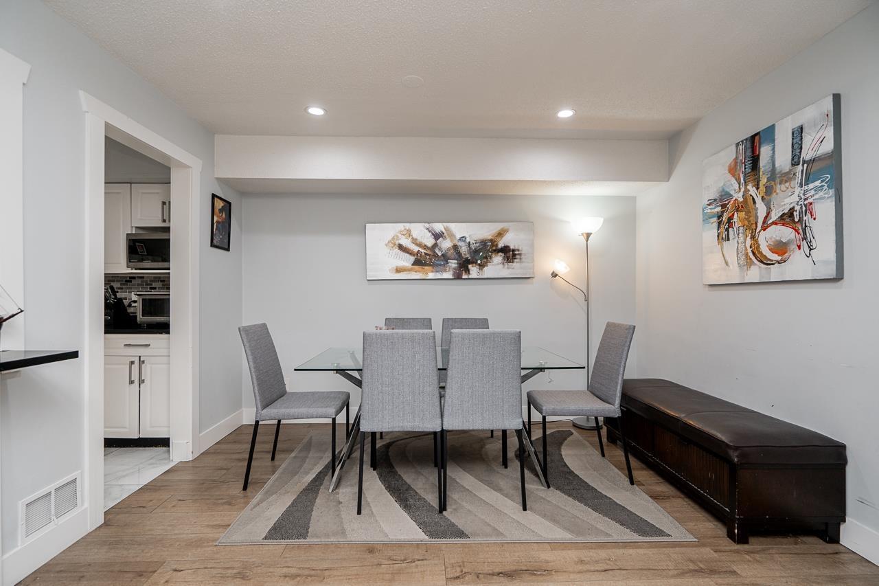 612 11901 89A Avenue, Delta, BC - Indoor Photo Showing Dining Room