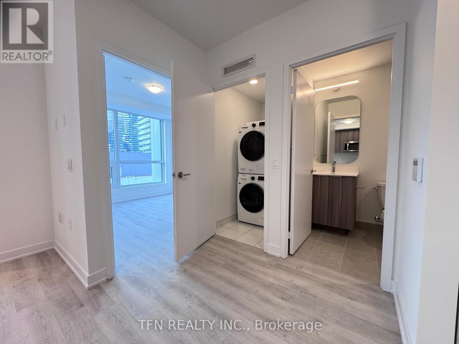 1617 - 15 Richardson Street, Toronto, ON - Indoor