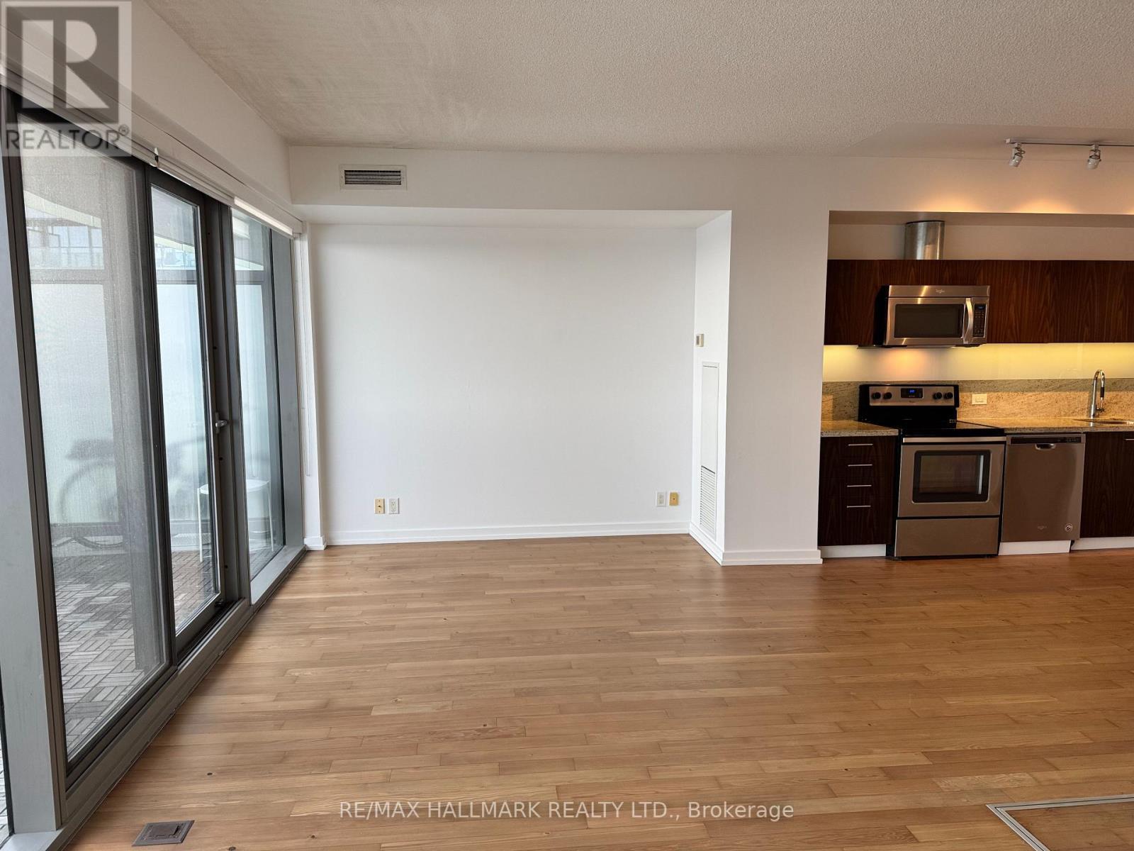Living/dining area - 2408 - 390 Cherry Street, Toronto, ON - Indoor Photo Showing Kitchen