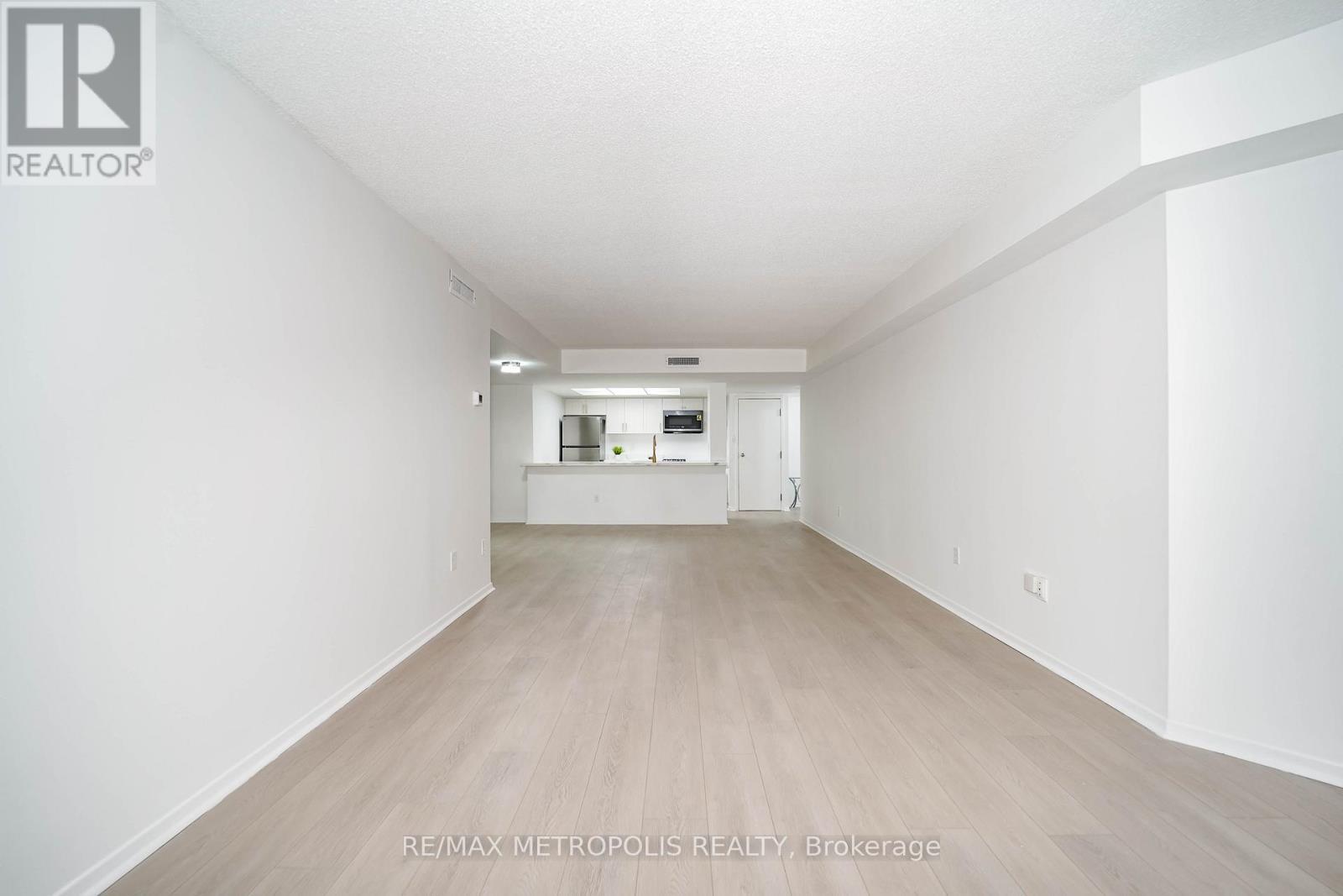 2908 - 1001 Bay Street, Toronto, ON - Indoor Photo Showing Other Room