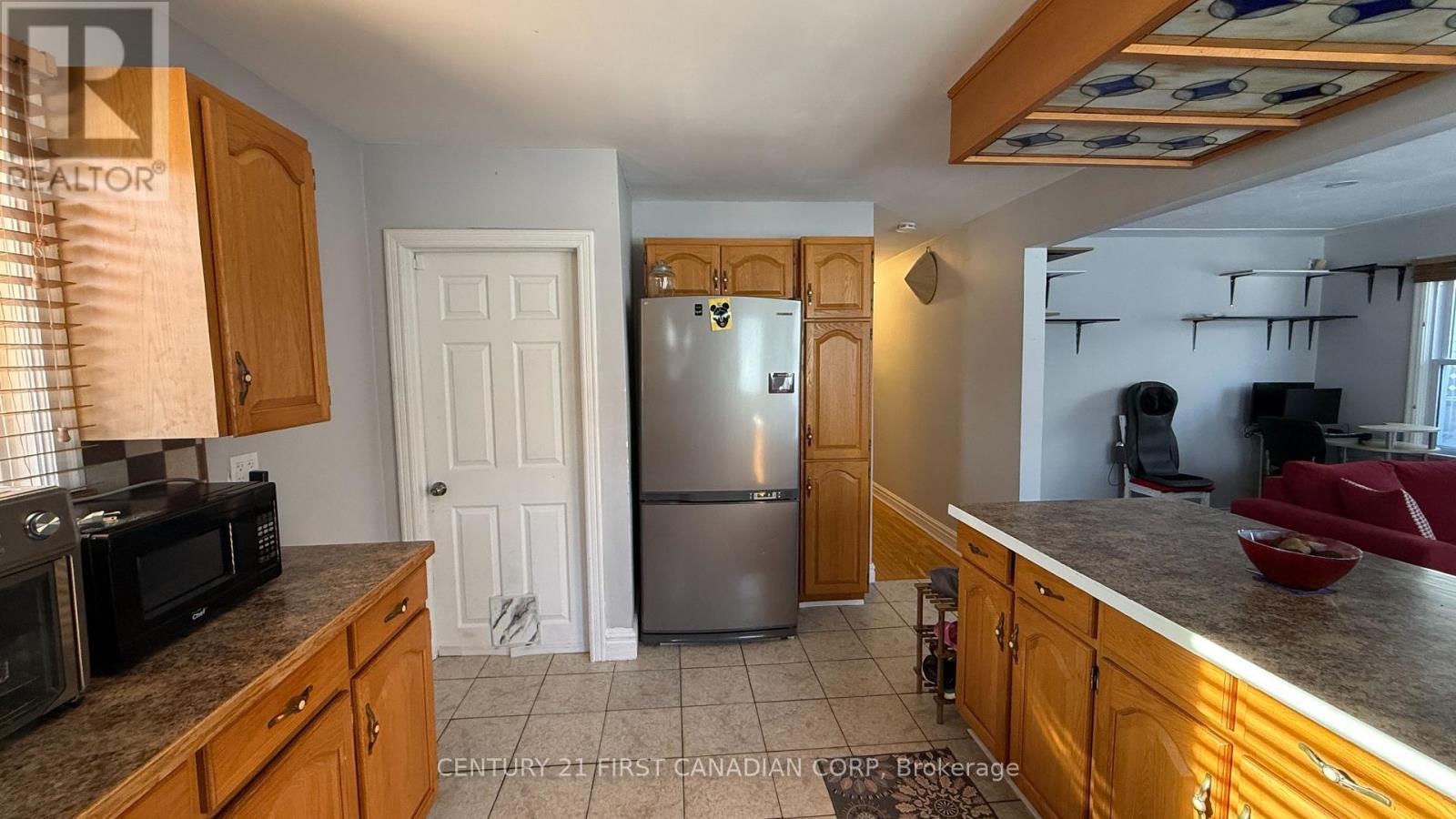 93 Elgin Street, London East (East M), ON - Indoor Photo Showing Kitchen