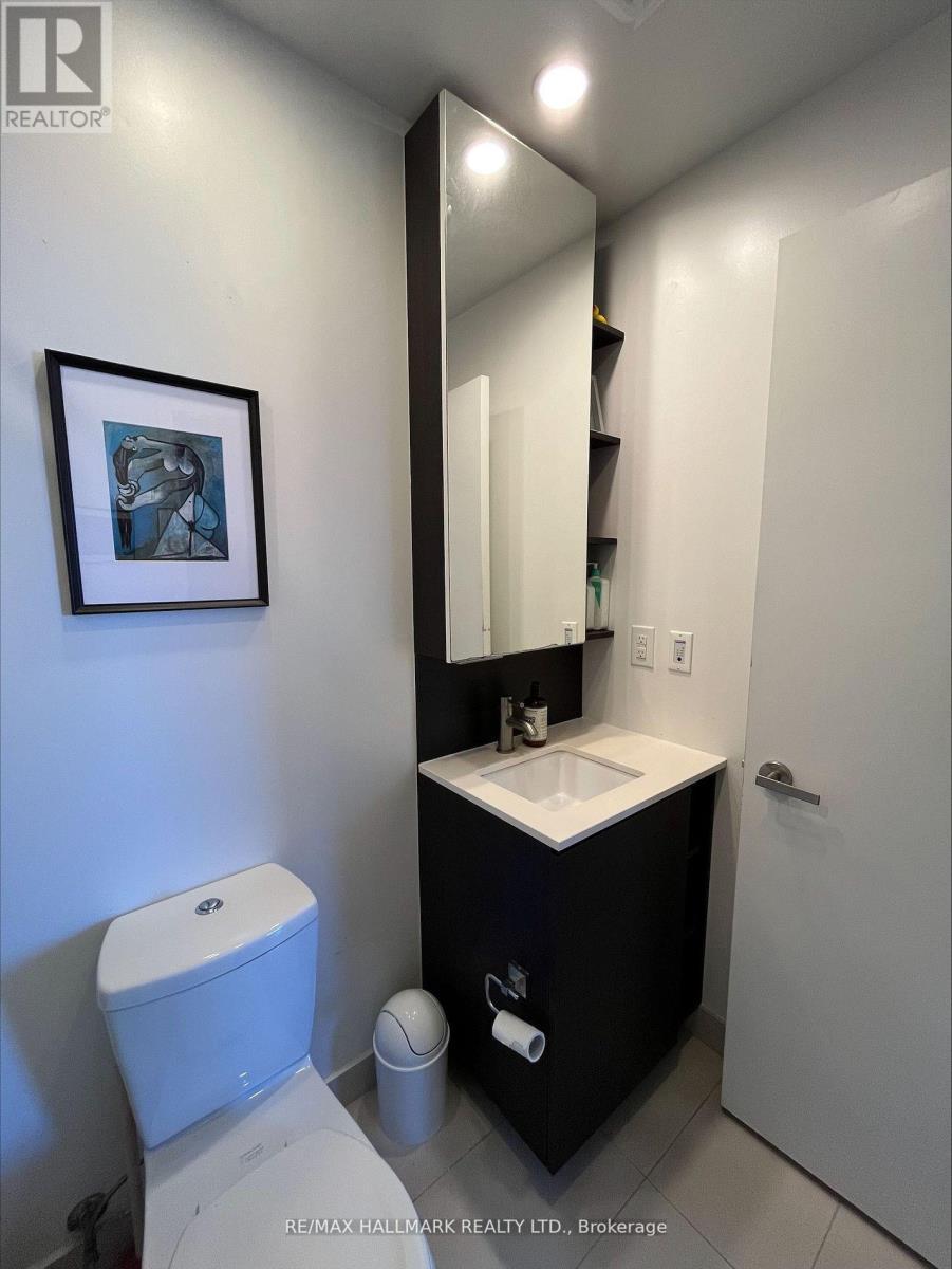 2201 - 170 Sumach Street, Toronto, ON - Indoor Photo Showing Bathroom