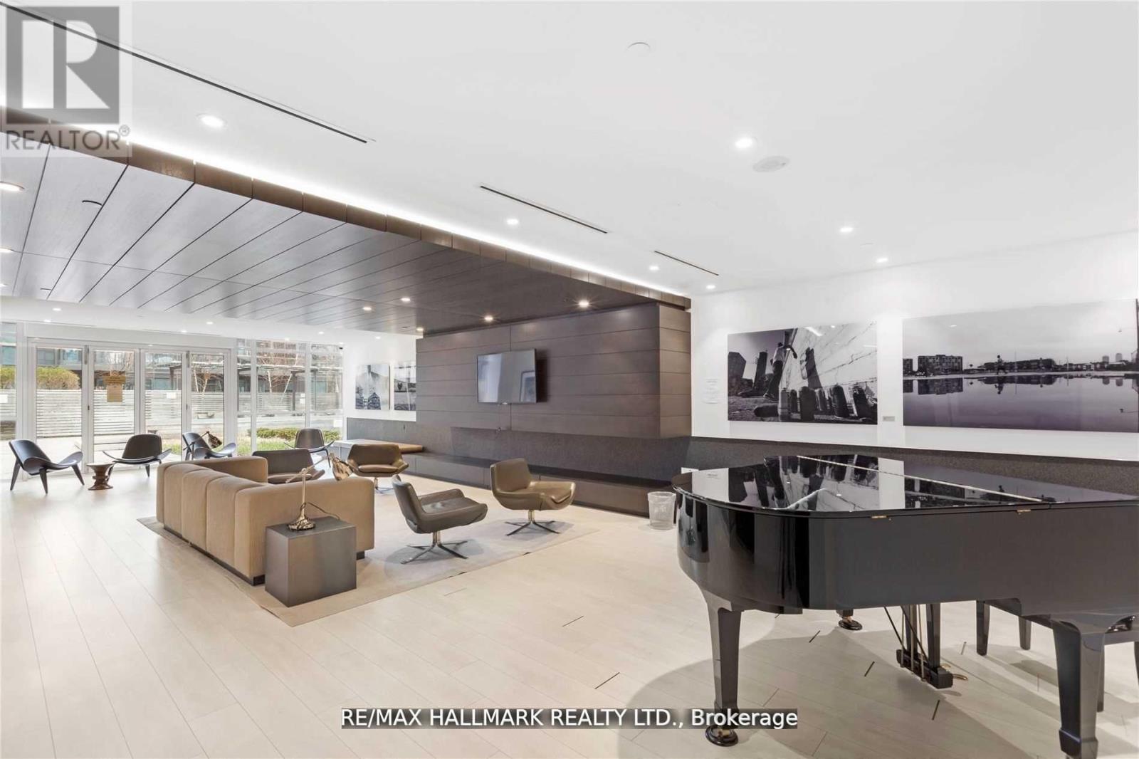 2201 - 170 Sumach Street, Toronto, ON - Indoor Photo Showing Other Room