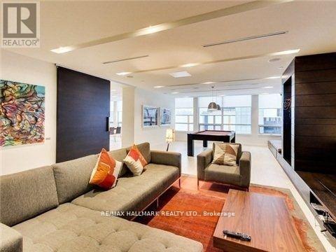 2201 - 170 Sumach Street, Toronto, ON - Indoor Photo Showing Living Room