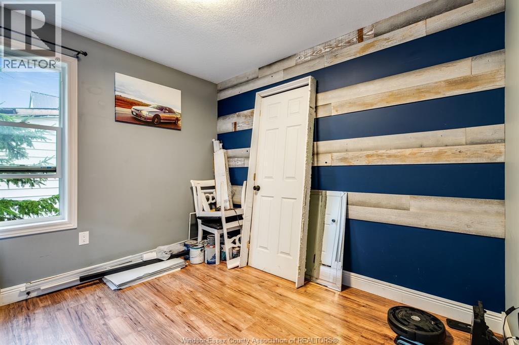 127 William Street, Merlin, ON - Indoor