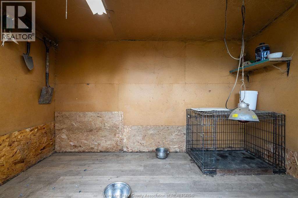 127 William Street, Merlin, ON - Indoor