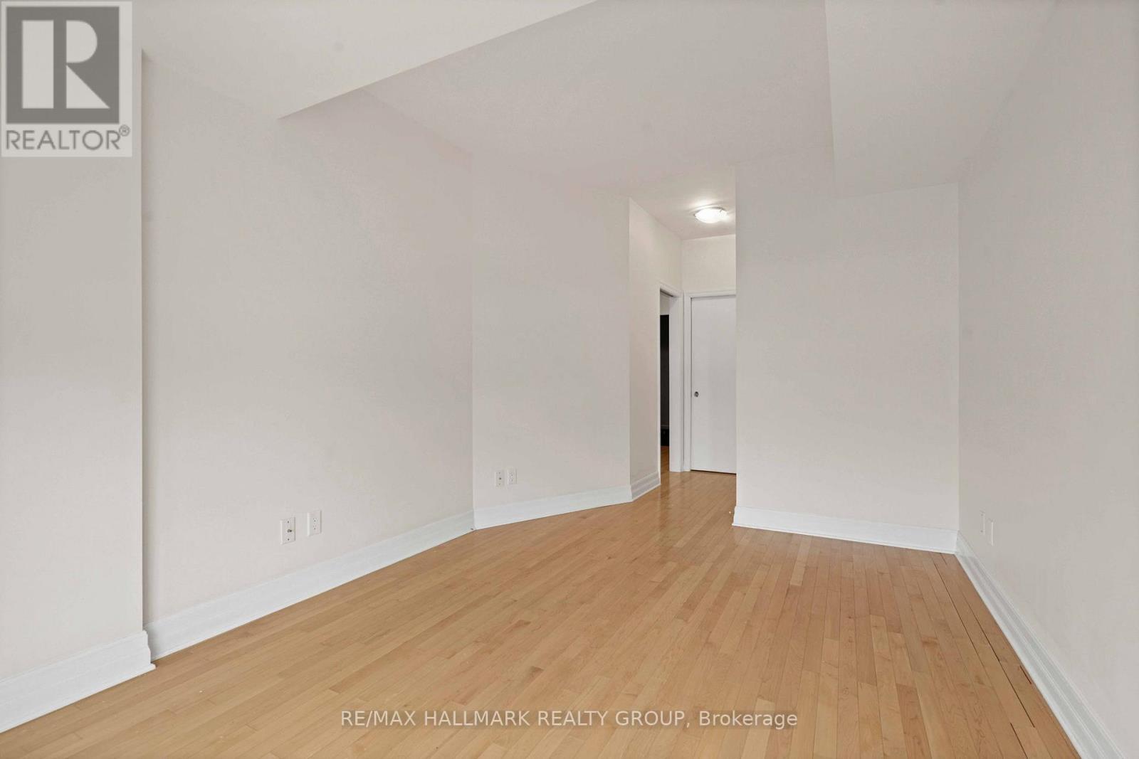 302 - 75 Cleary Avenue, Ottawa, ON - Indoor Photo Showing Other Room
