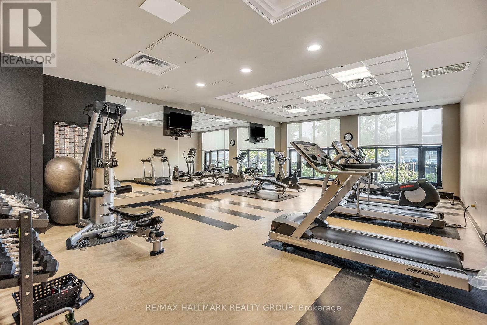 302 - 75 Cleary Avenue, Ottawa, ON - Indoor Photo Showing Gym Room