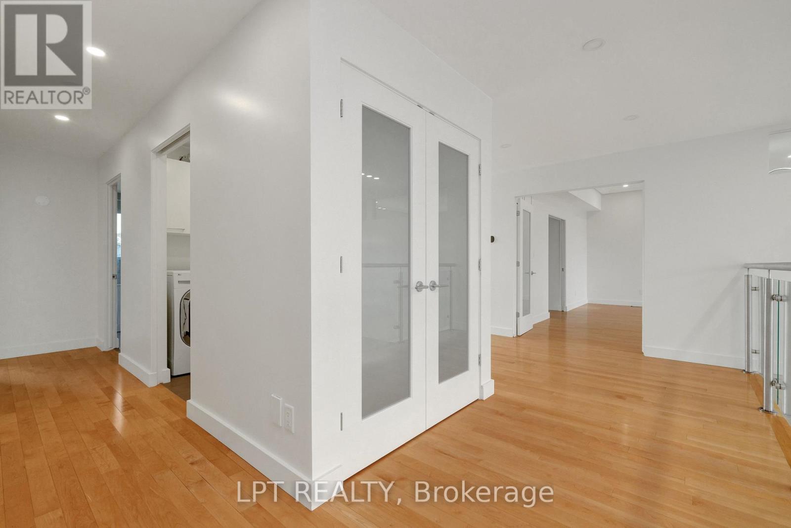 298 Crestview Road, Ottawa, ON - Indoor Photo Showing Other Room