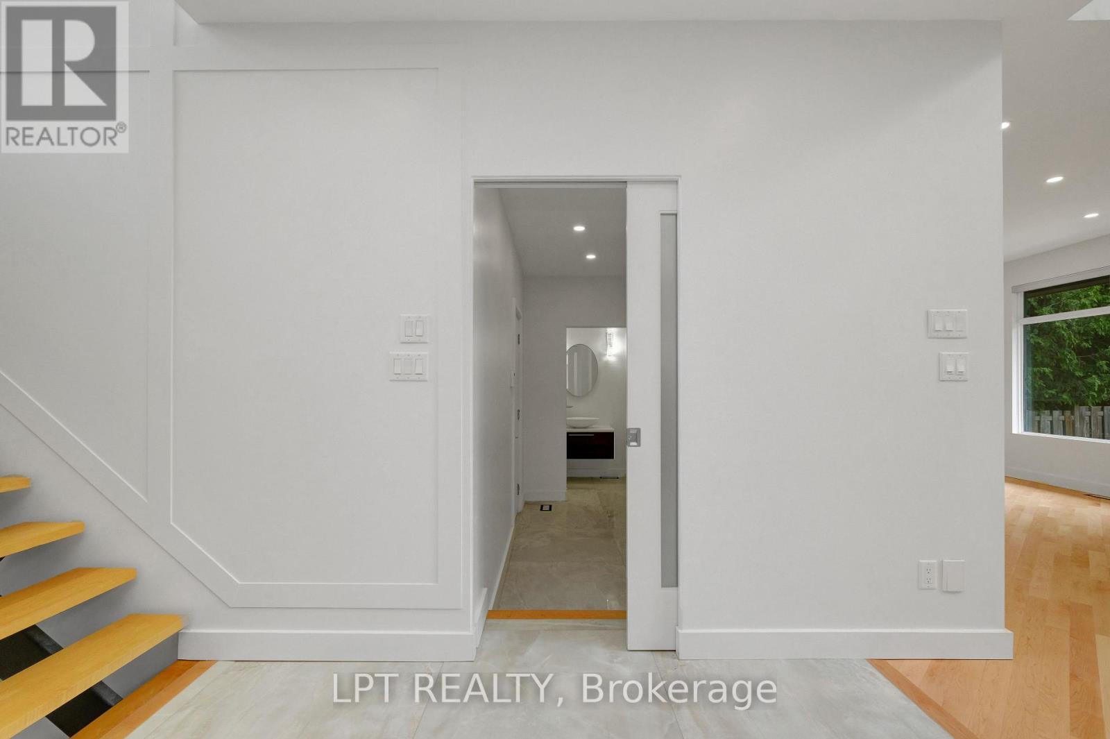 298 Crestview Road, Ottawa, ON - Indoor Photo Showing Other Room