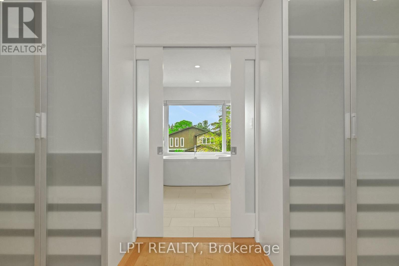 298 Crestview Road, Ottawa, ON - Indoor Photo Showing Other Room