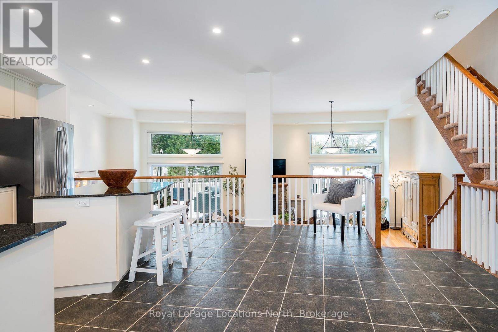 22 - 104 Farm Gate Road, Blue Mountains, ON - Indoor