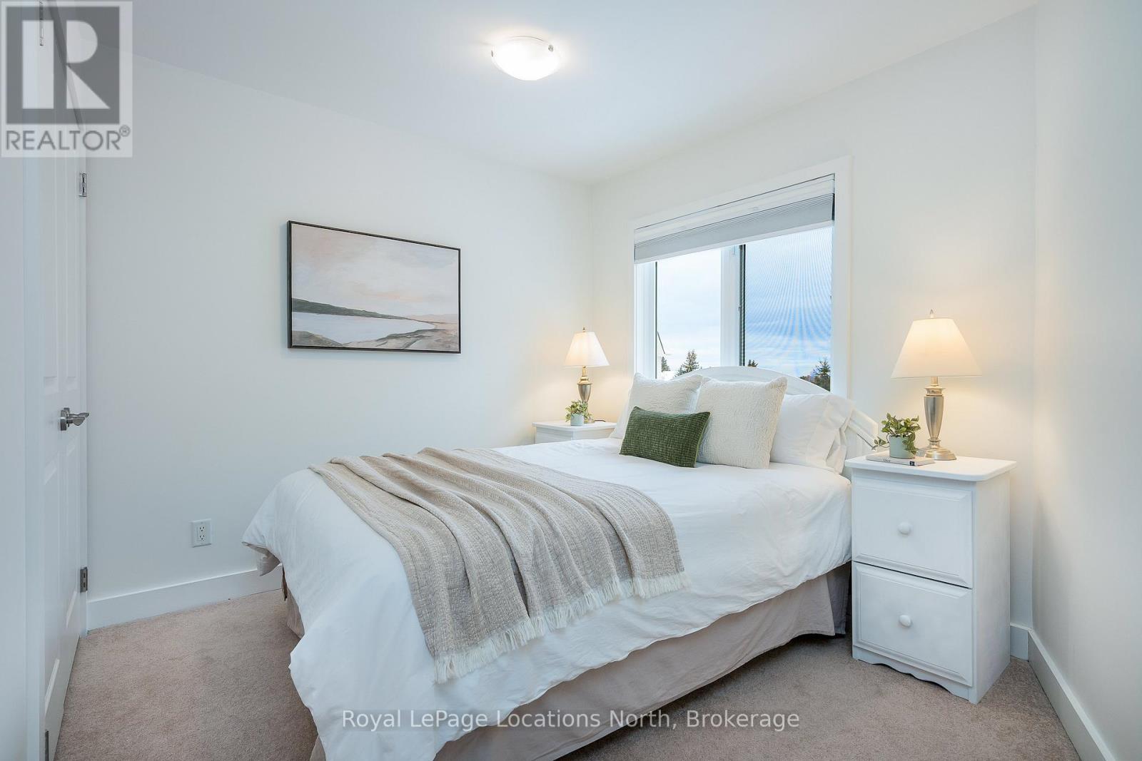 22 - 104 Farm Gate Road, Blue Mountains, ON - Indoor Photo Showing Bedroom
