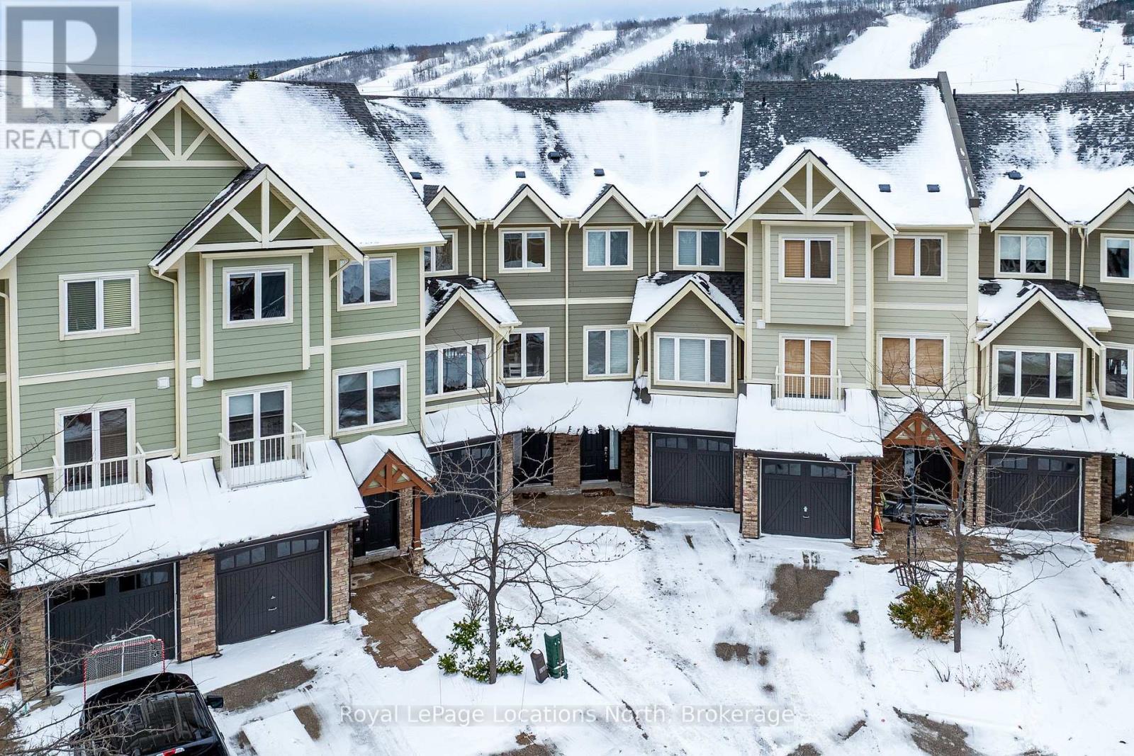 22 - 104 Farm Gate Road, Blue Mountains, ON - Outdoor With Facade