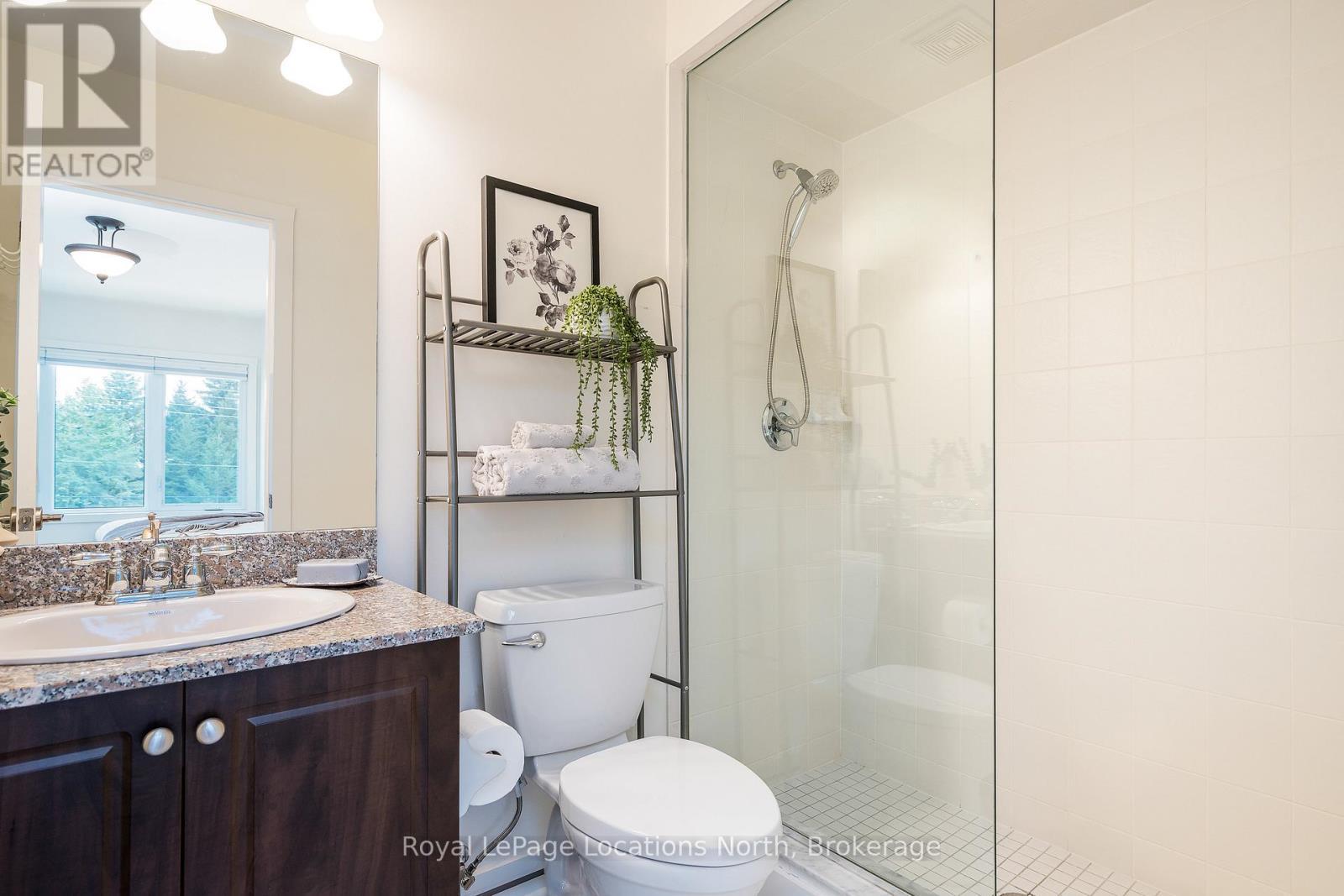 22 - 104 Farm Gate Road, Blue Mountains, ON - Indoor Photo Showing Bathroom