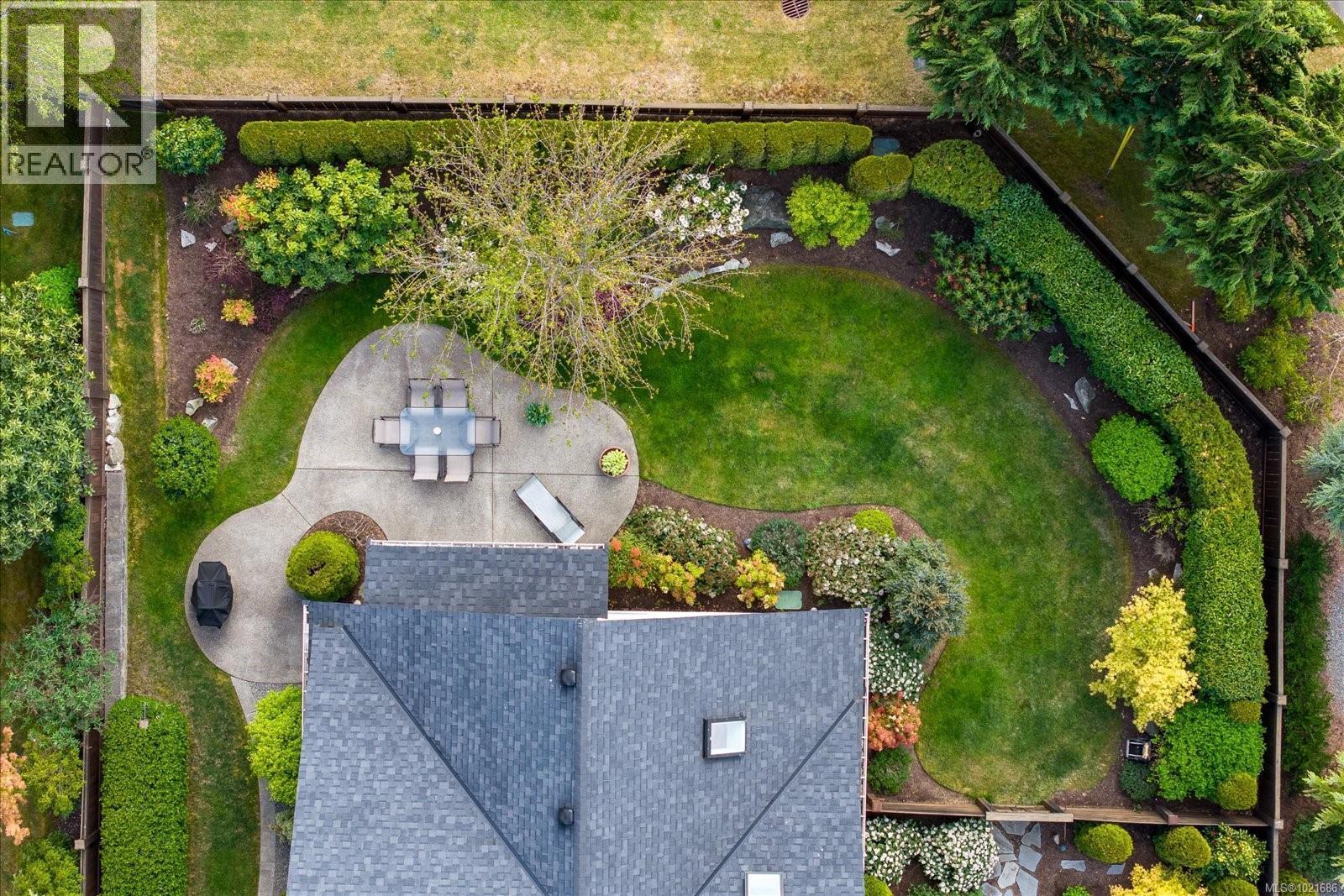 672 Lowry'S Rd, Parksville, BC - Outdoor With Deck Patio Veranda