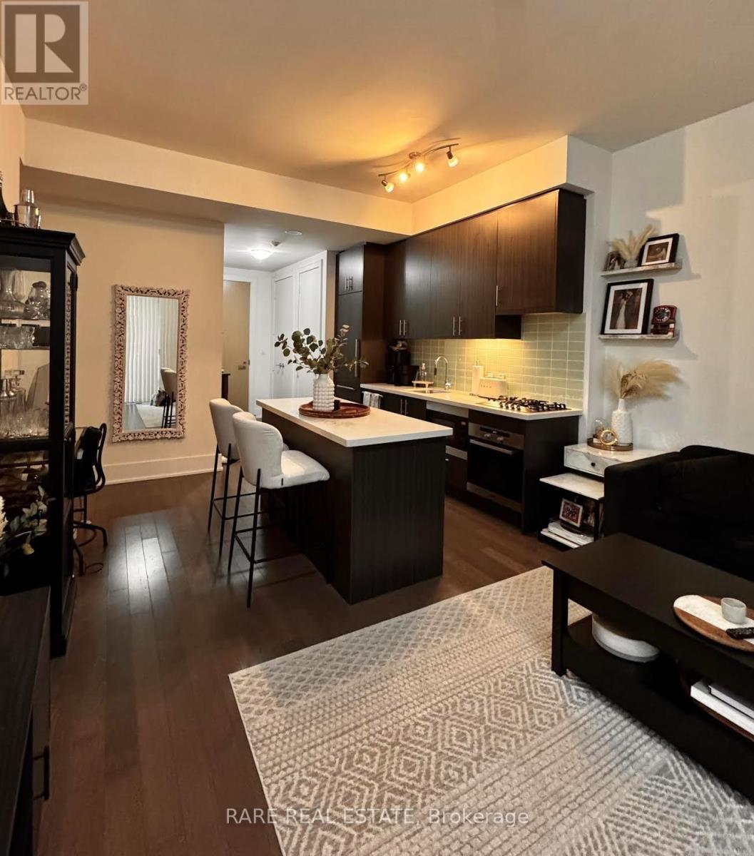 632 - 39 Queens Quay E, Toronto, ON - Indoor Photo Showing Kitchen With Upgraded Kitchen