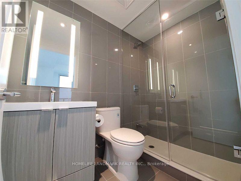 3223 - 585 Bloor Street E, Toronto, ON - Indoor Photo Showing Bathroom