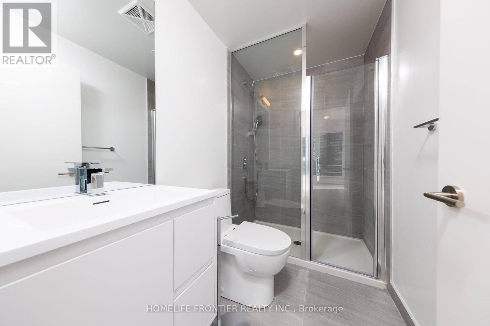 1414 - 1 Quarrington Lane, Toronto, ON - Indoor Photo Showing Bathroom