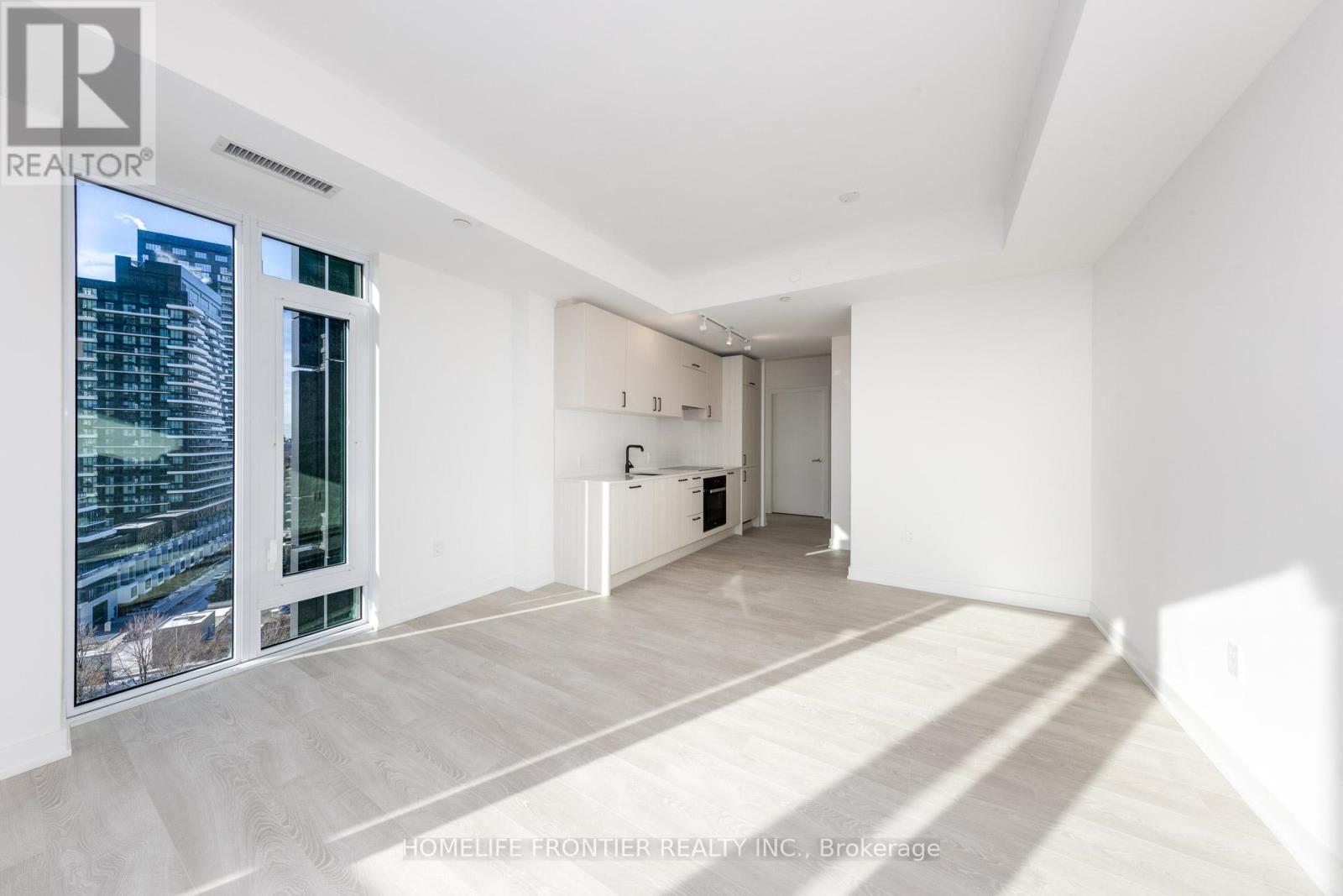 1414 - 1 Quarrington Lane, Toronto, ON - Indoor Photo Showing Other Room