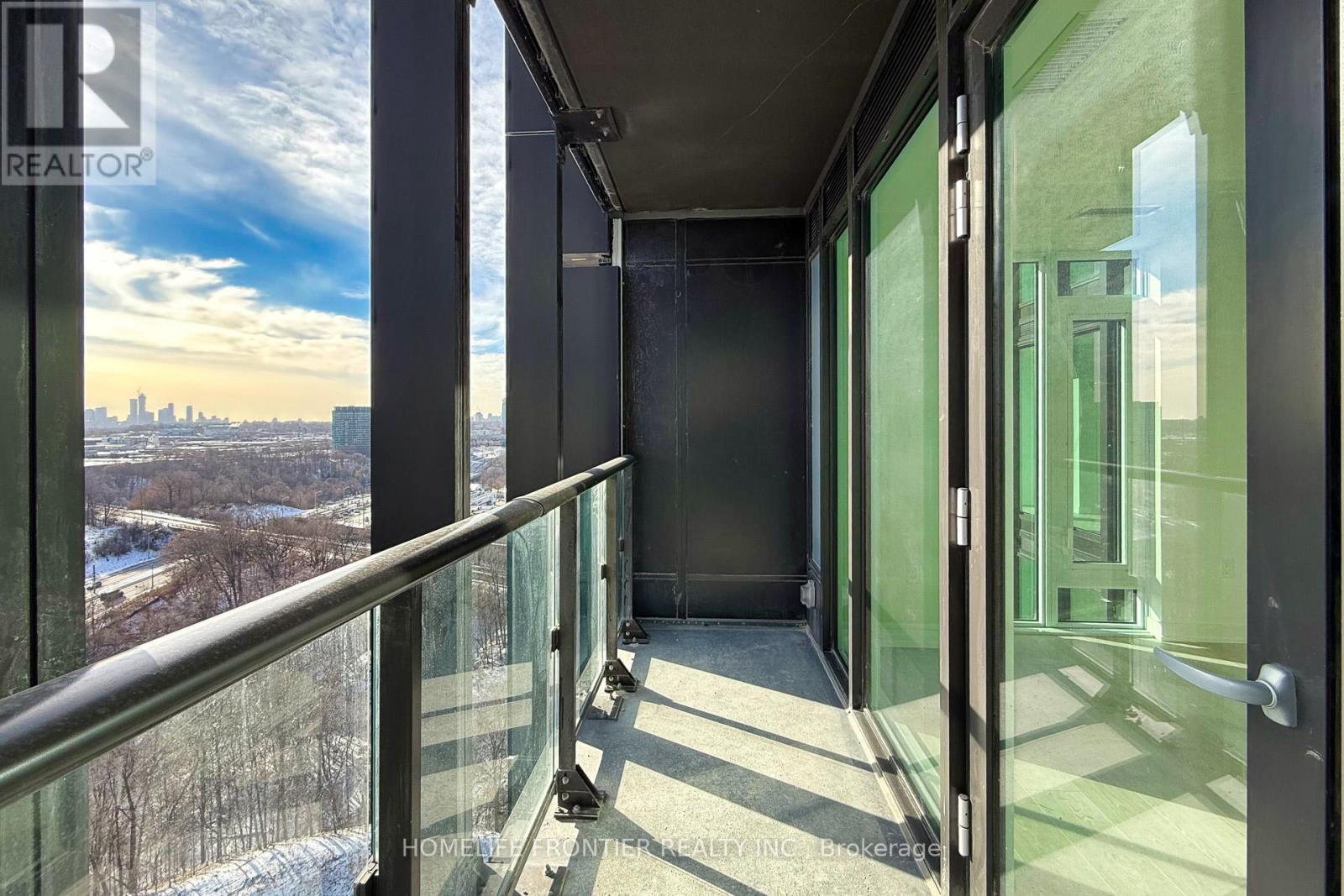 1414 - 1 Quarrington Lane, Toronto, ON - Outdoor With Exterior