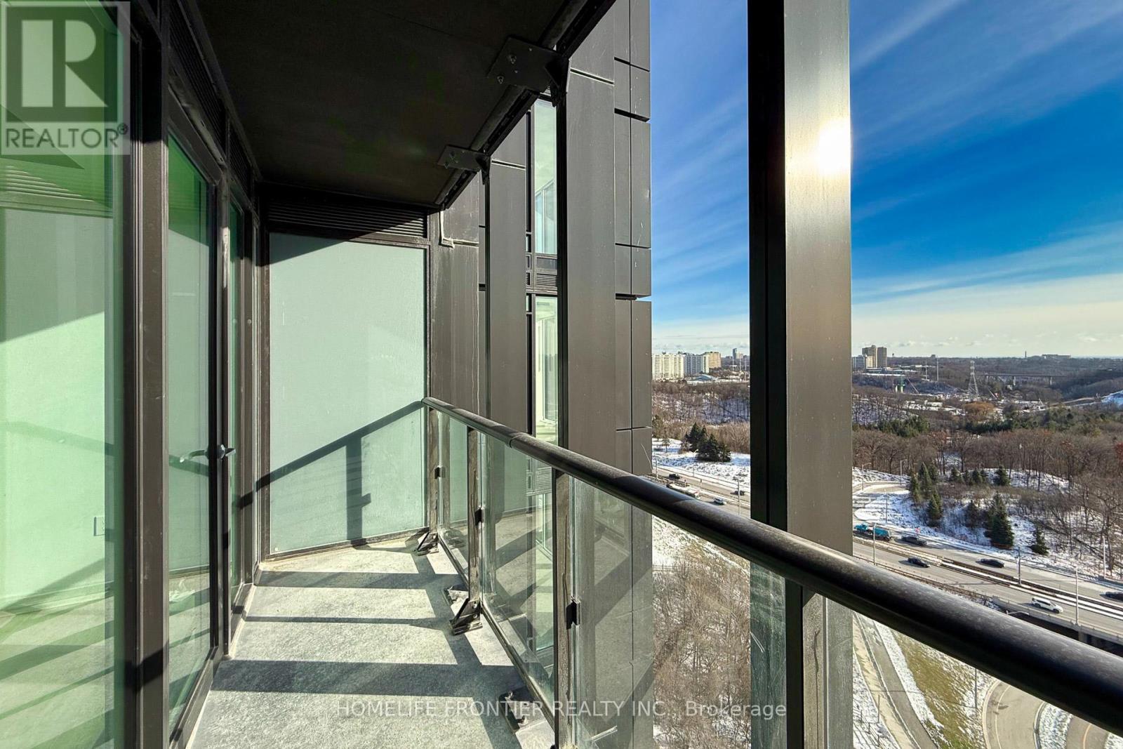 1414 - 1 Quarrington Lane, Toronto, ON - Outdoor With View With Exterior