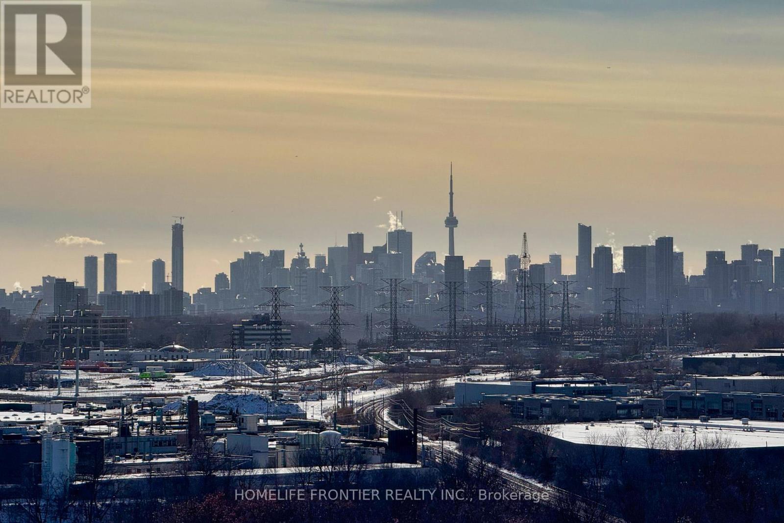 1414 - 1 Quarrington Lane, Toronto, ON - Outdoor With View