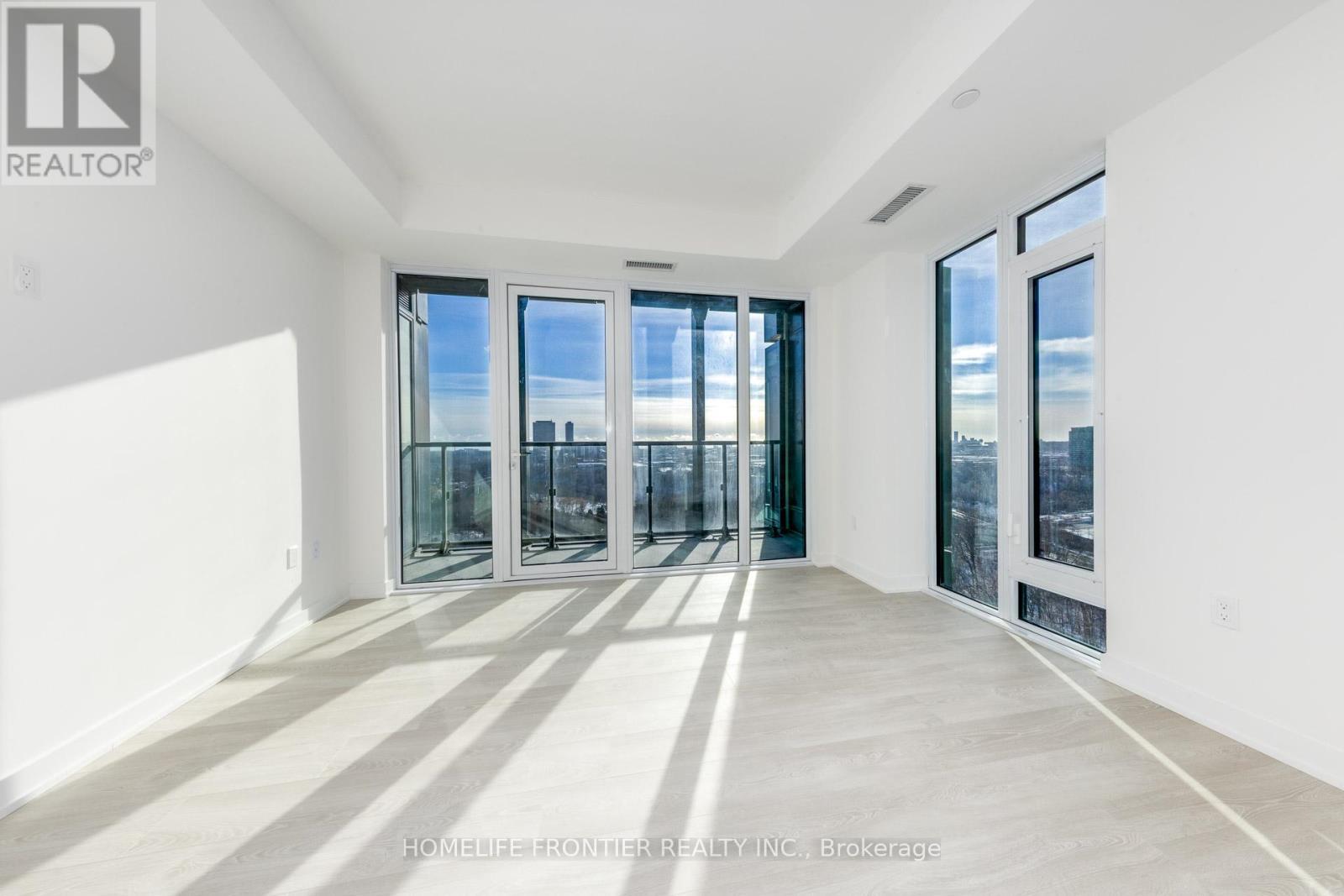 1414 - 1 Quarrington Lane, Toronto, ON - Photo Showing Other Room