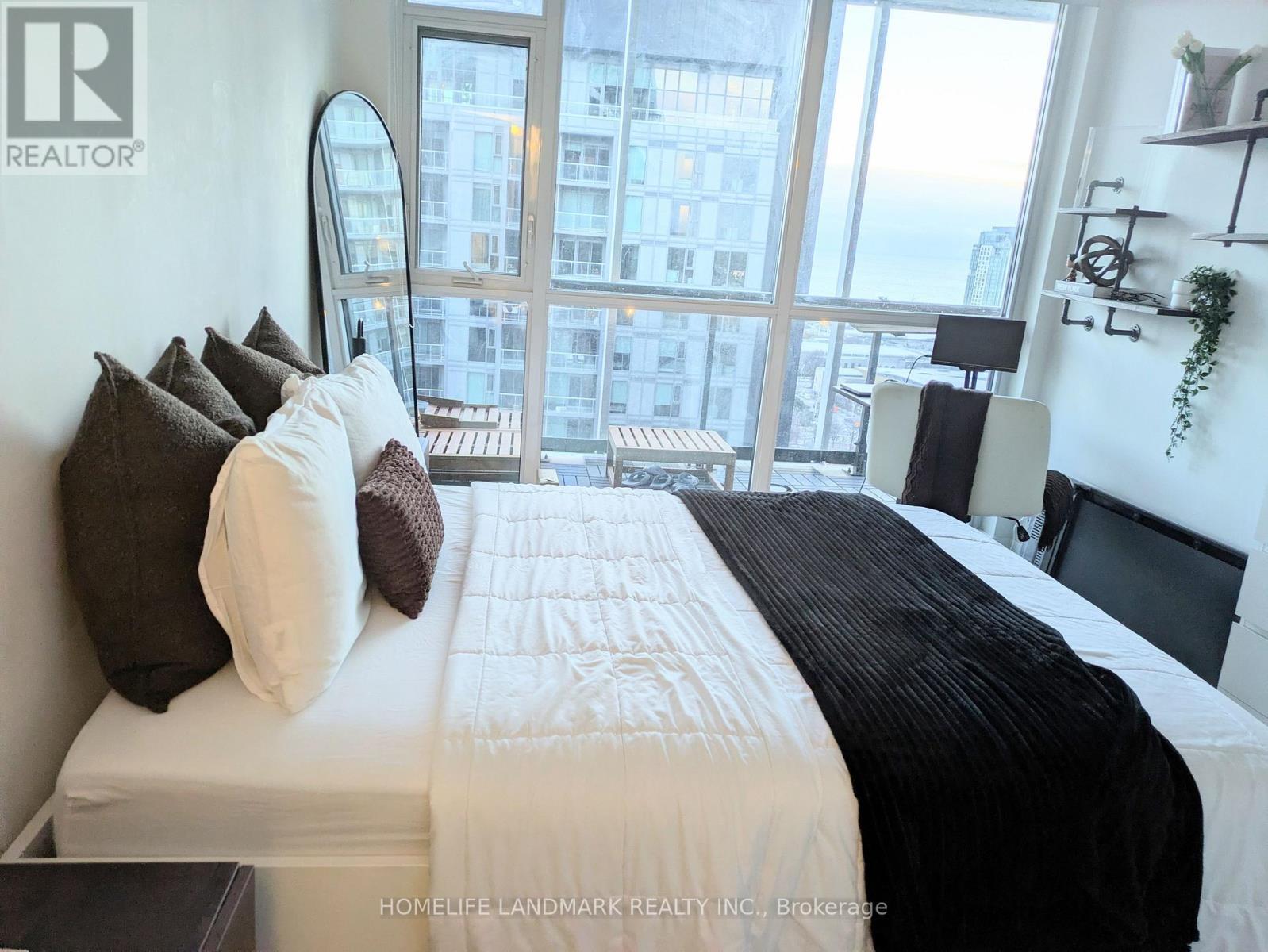 2301 - 50 Ordnance Street, Toronto, ON - Indoor Photo Showing Bedroom