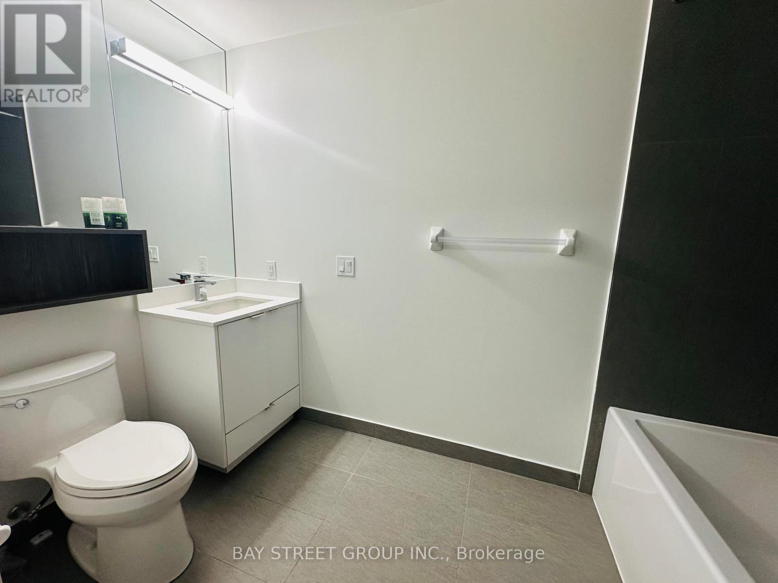 3709 - 100 Dalhousie Street, Toronto, ON - Indoor Photo Showing Bathroom